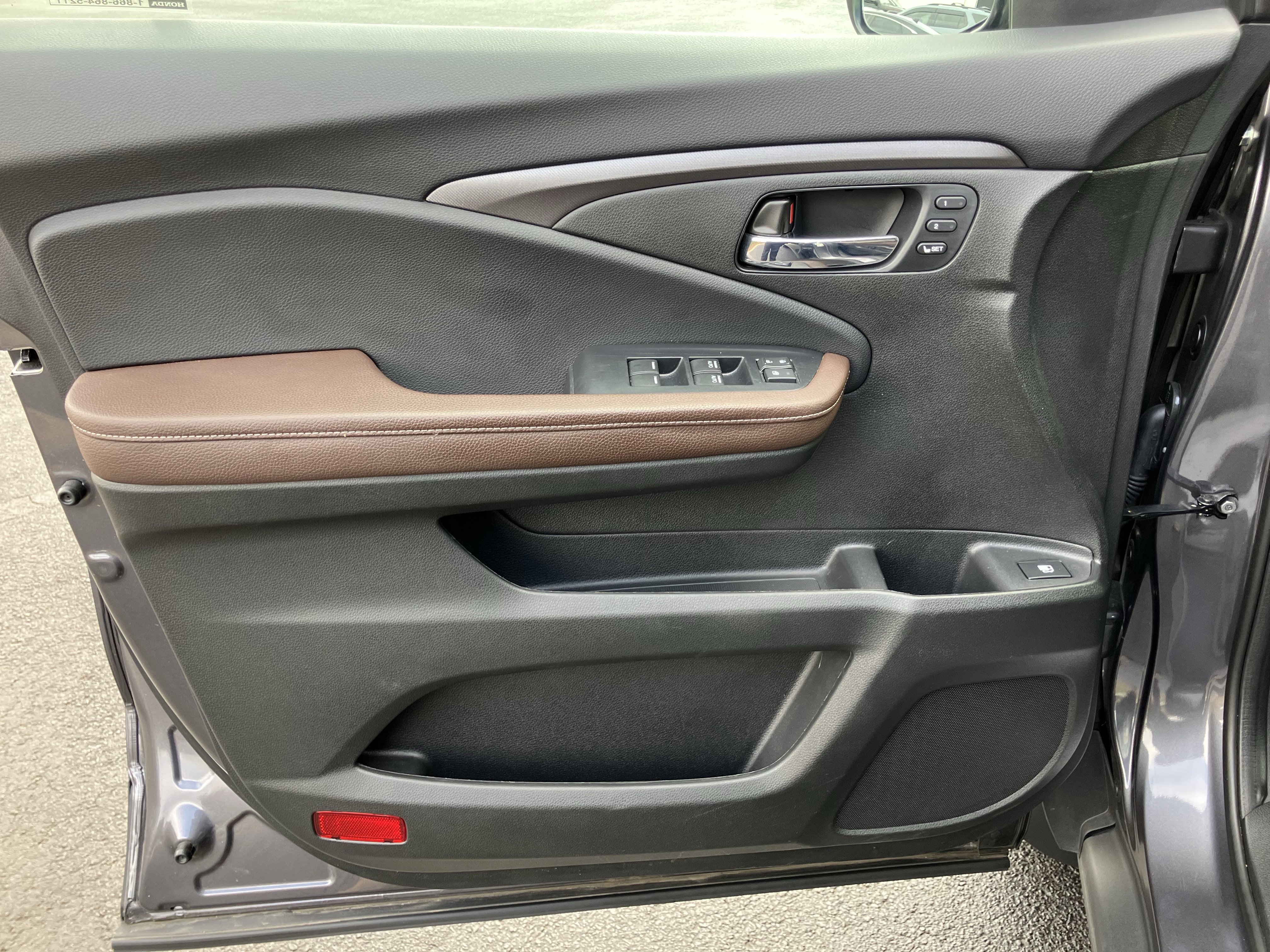 Certified 2025 Honda Ridgeline RTL image 14