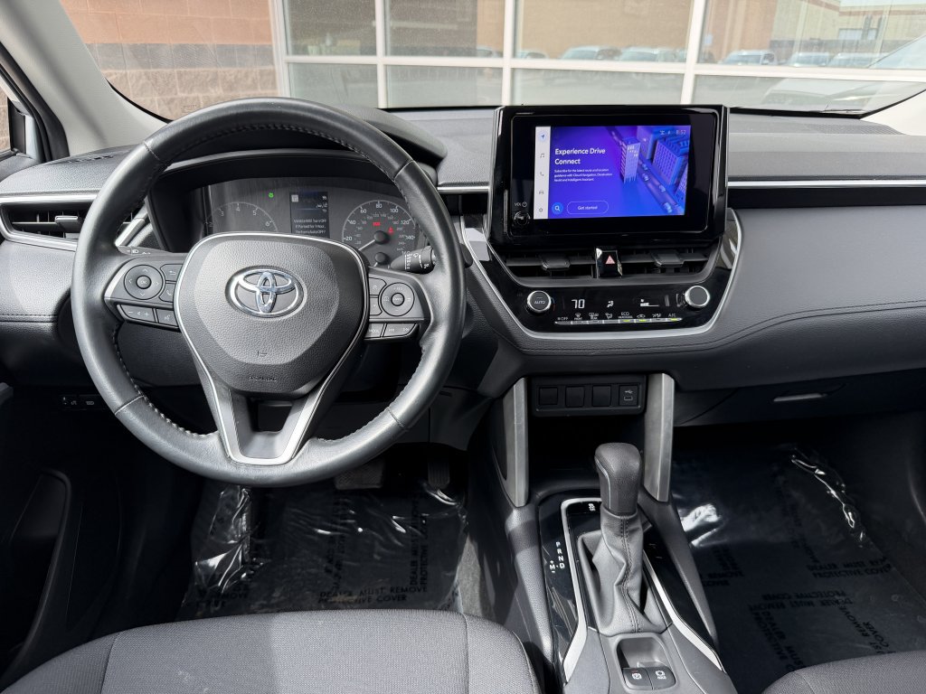 Used 2023 Toyota Corolla Cross LE AWD/4WD image 16
