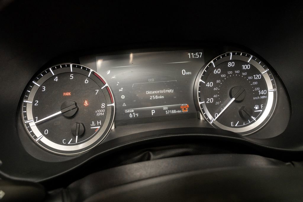 Used 2024 Toyota Highlander XLE image 20