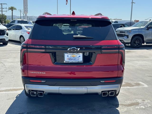 New 2026 Chevrolet Traverse LT w/ Sun and Wheel Package FWD image 4