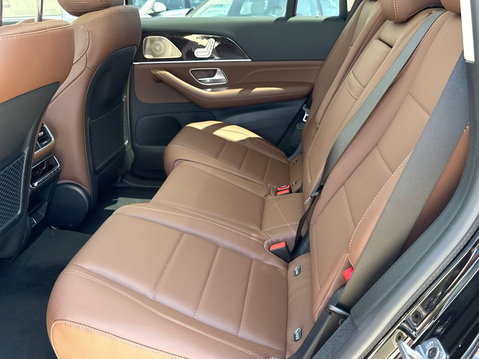New 2026 Mercedes-Benz GLS 450 4MATIC image 31