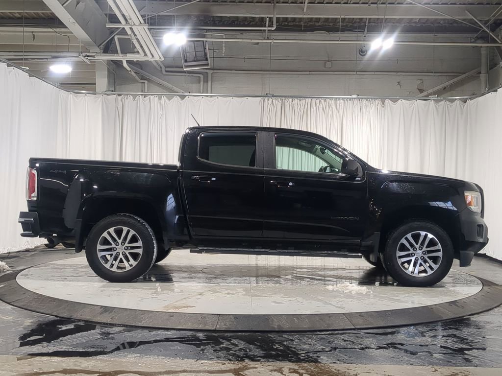 Used 2016 GMC Canyon SLE w/ Nightfall Edition image 18