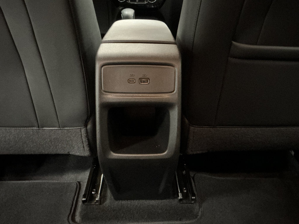 Certified 2024 Chevrolet Trax RS FWD image 23