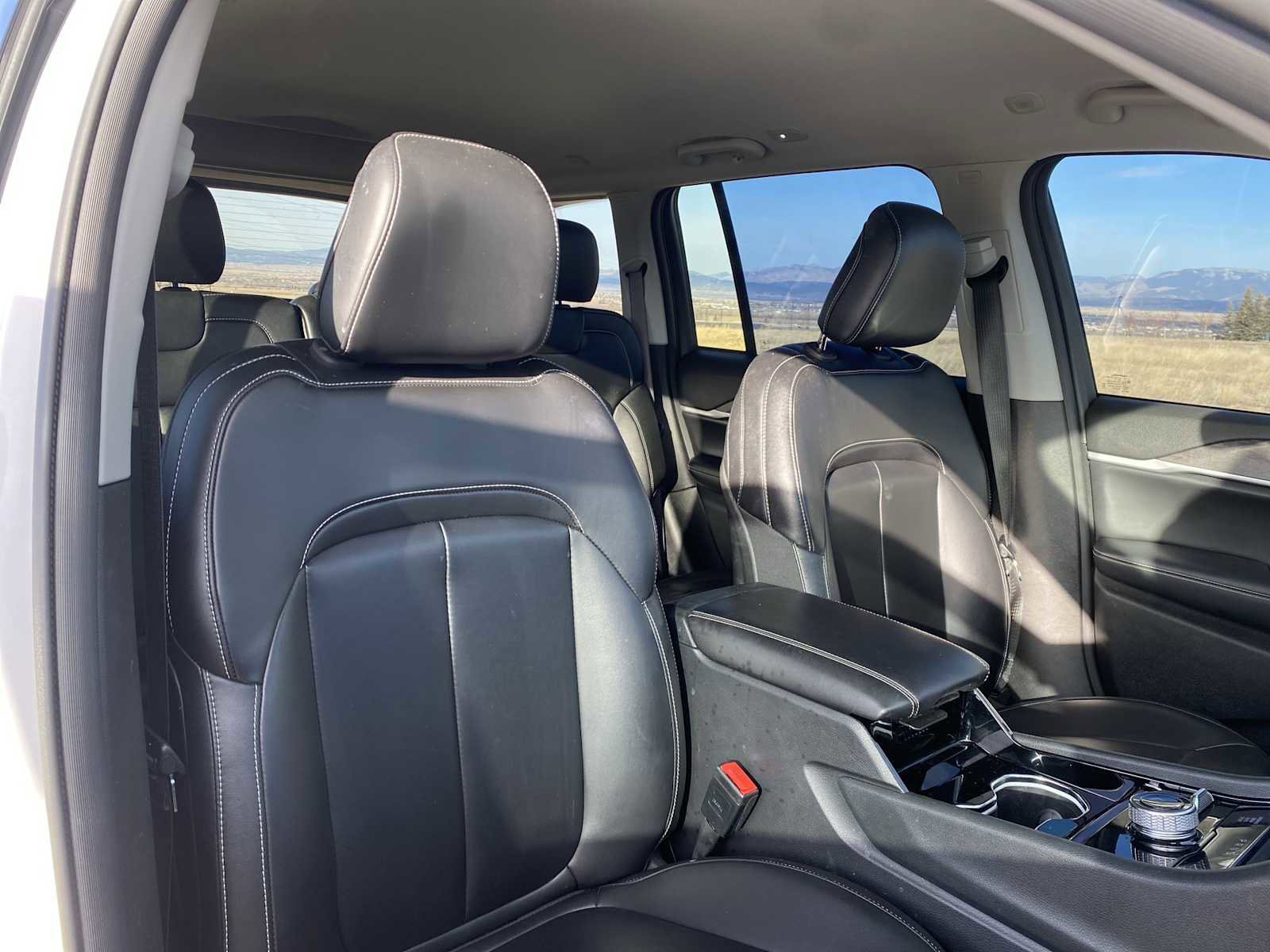 Certified 2023 Jeep Grand Cherokee Limited w/ Black Appearance Package image 20