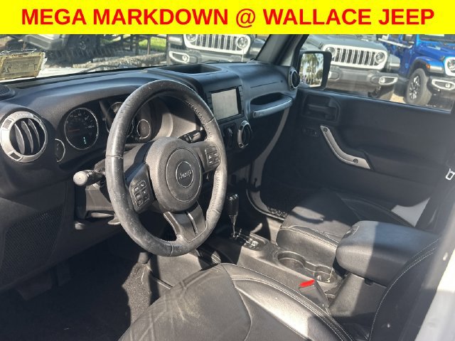 Used 2017 Jeep Wrangler Unlimited Sahara w/ Connectivity Group AWD/4WD image 10