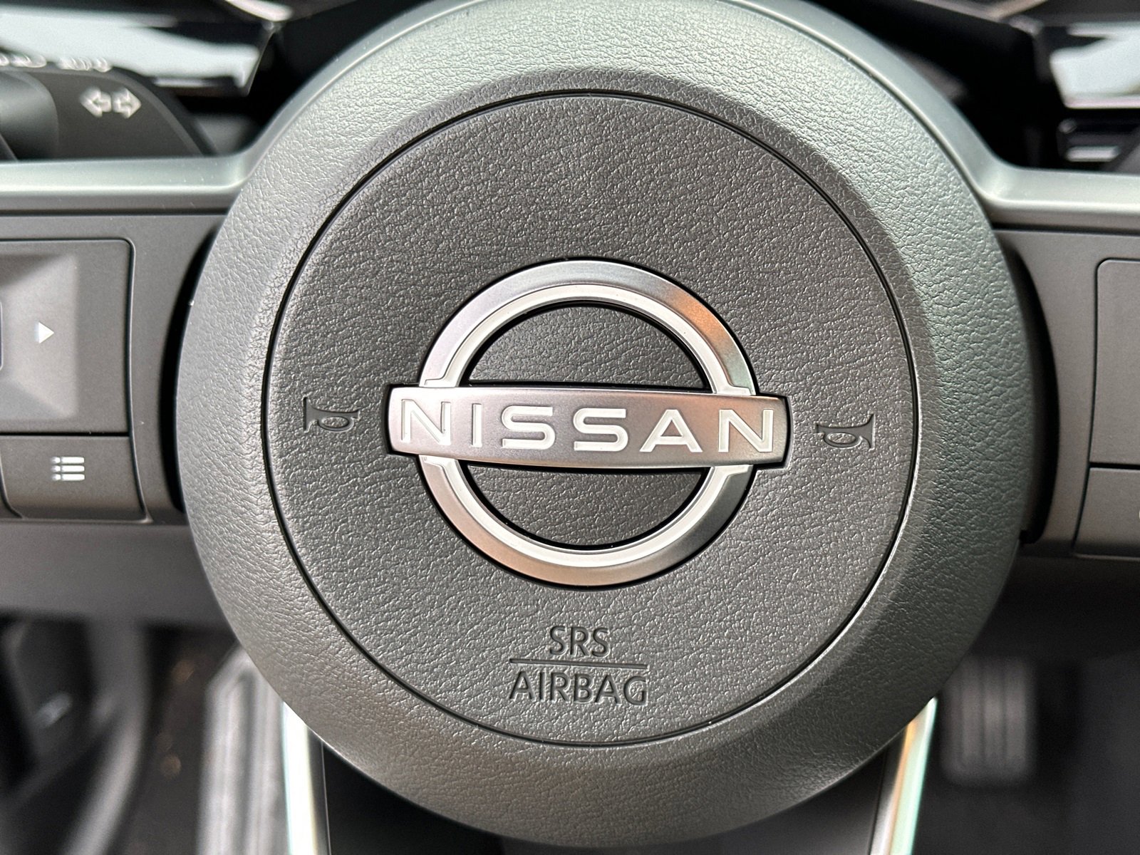 New 2025 Nissan Pathfinder SV w/ SV Premium Package image 27