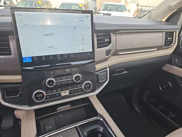 Used 2024 Ford Expedition Max Limited image 25