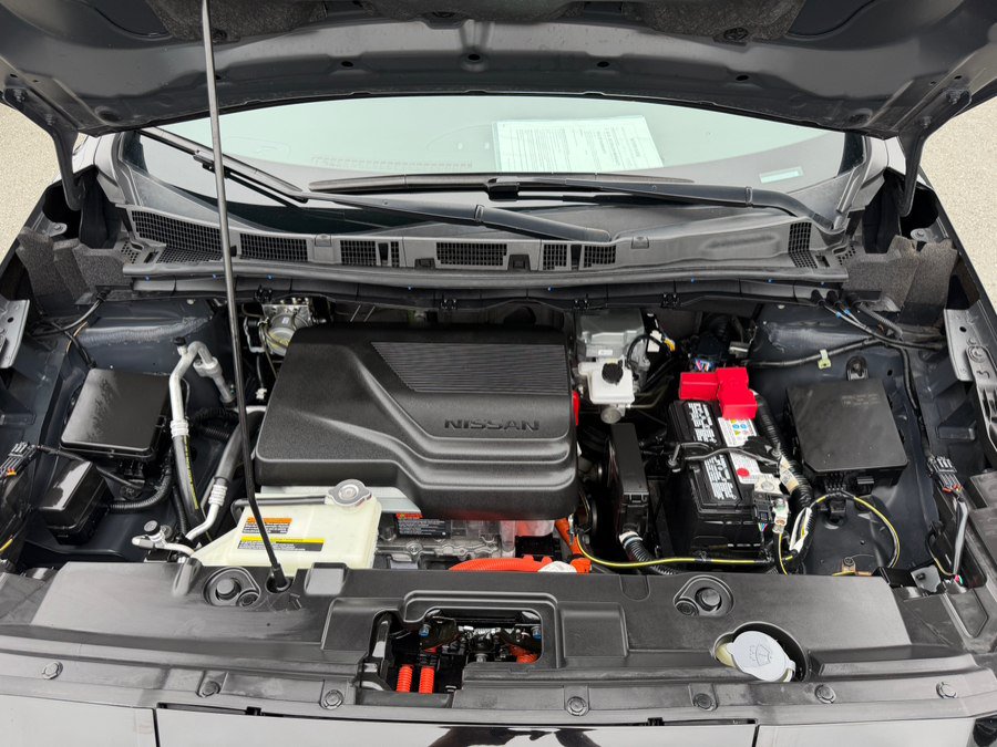 Used 2025 Nissan Leaf S FWD image 42