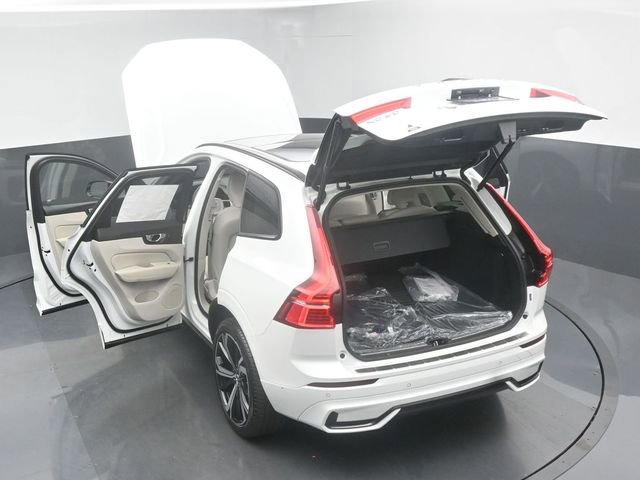 Used 2025 Volvo XC60 B5 Ultra w/ Protection Package Premier AWD/4WD image 28