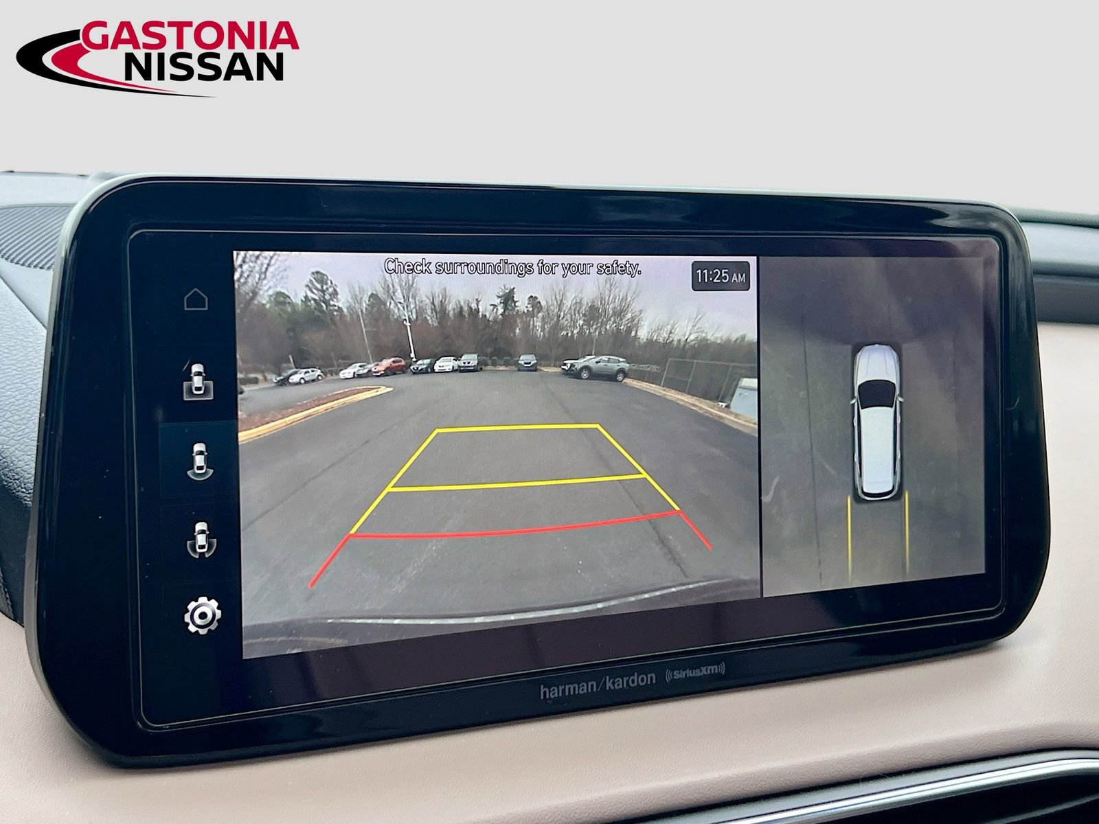 Used 2023 Hyundai Santa Fe SEL w/ Premium Package image 18