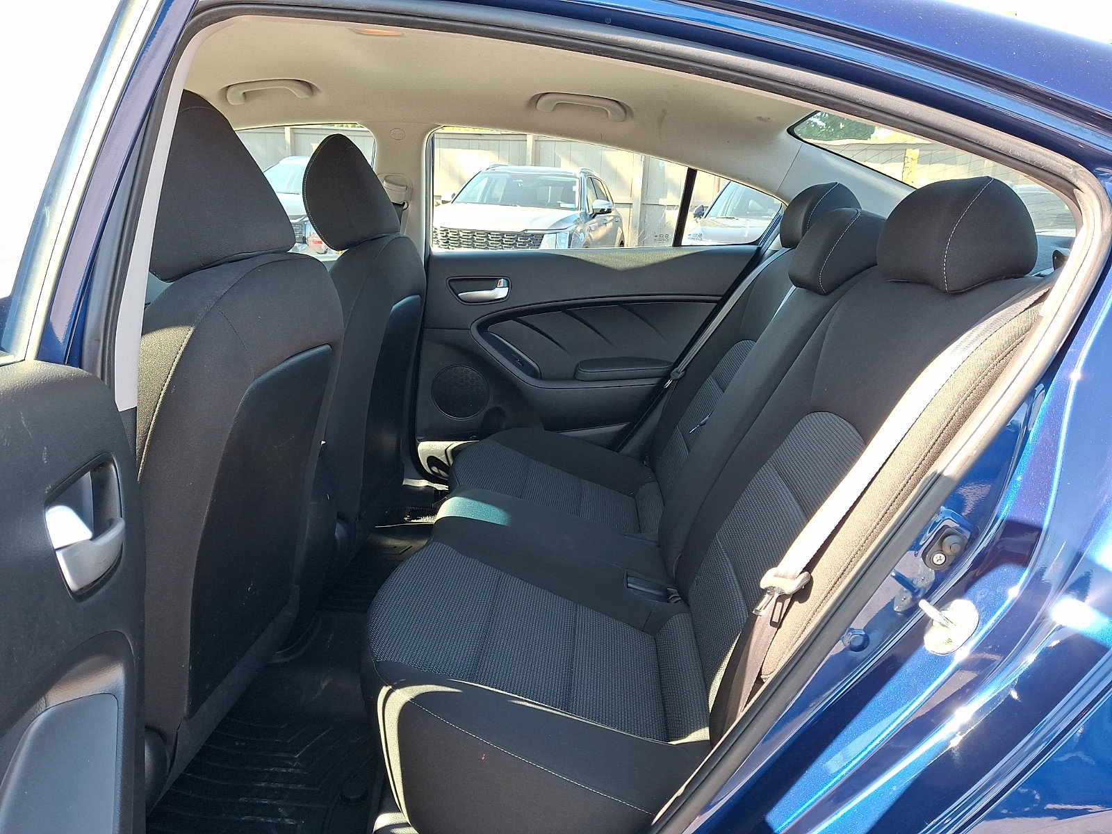 Used 2017 Kia Forte LX FWD image 11