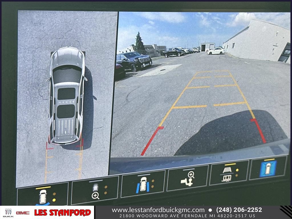 Certified 2023 Chevrolet Traverse Premier w/ Redline Edition FWD image 30