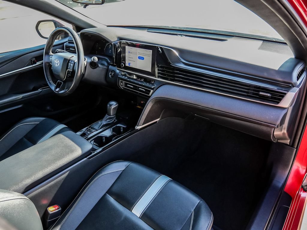 Used 2025 Toyota Camry SE FWD image 16