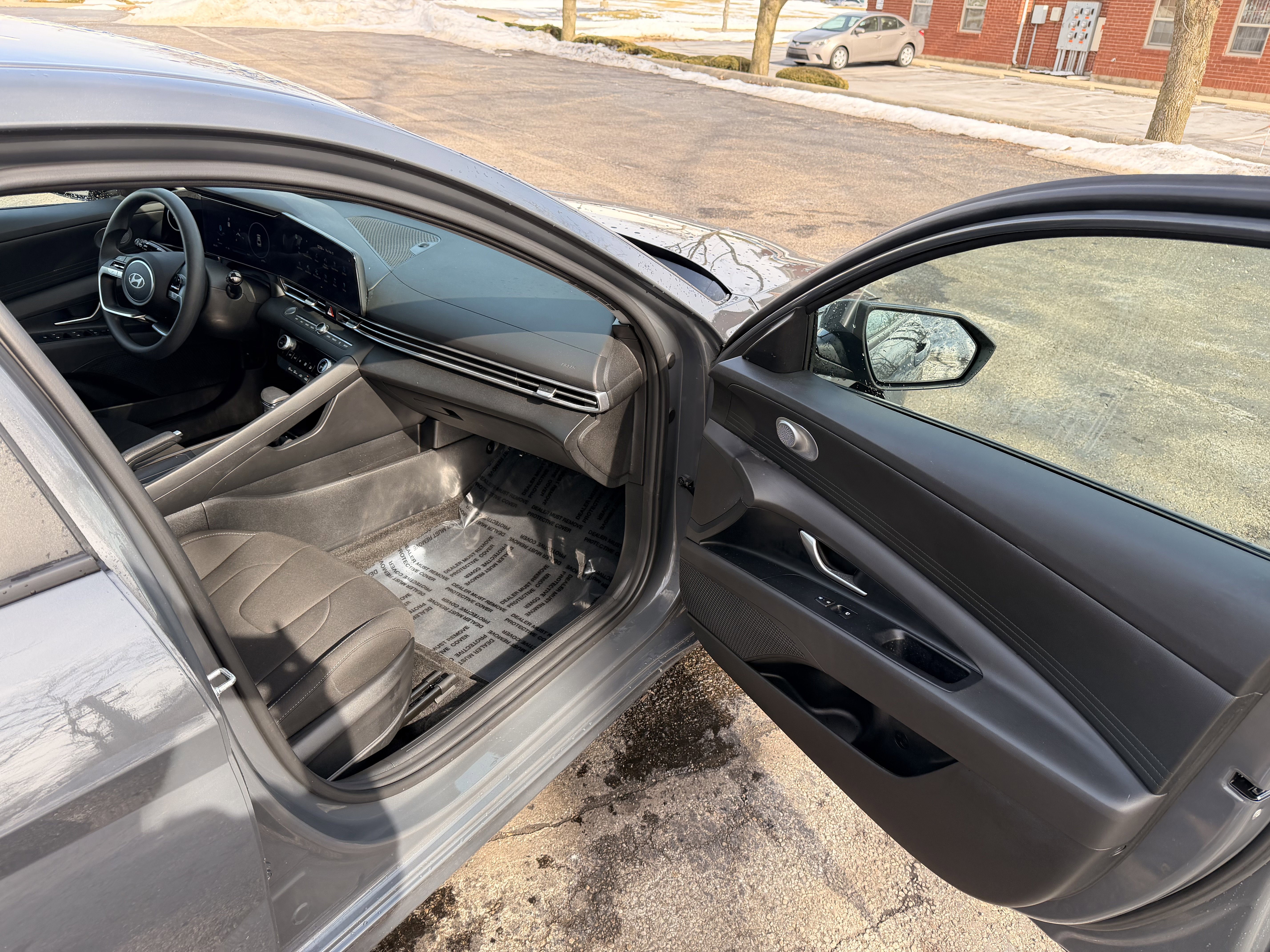 Used 2024 Hyundai Elantra SEL image 14