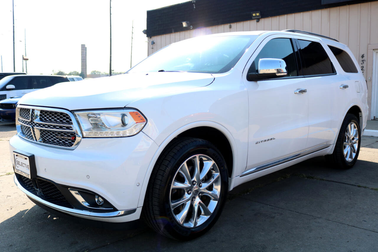 Used 2019 Dodge Durango Citadel w/ Technology Group image 16