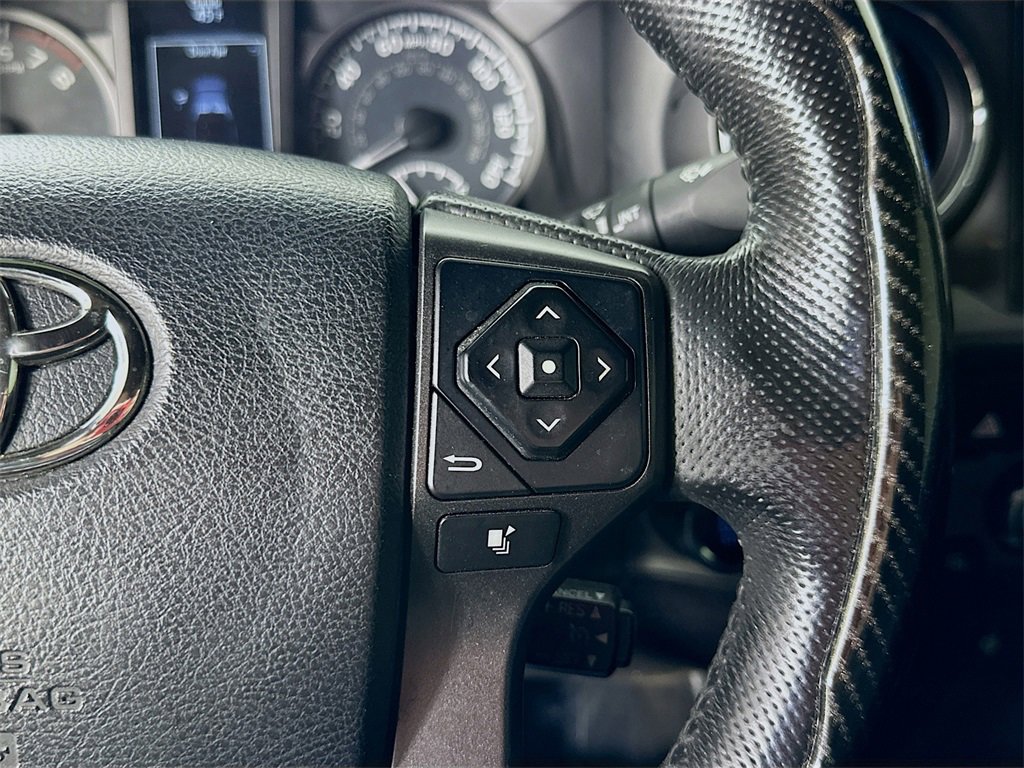 Used 2017 Toyota Tacoma TRD Sport w/ Tow Package image 22