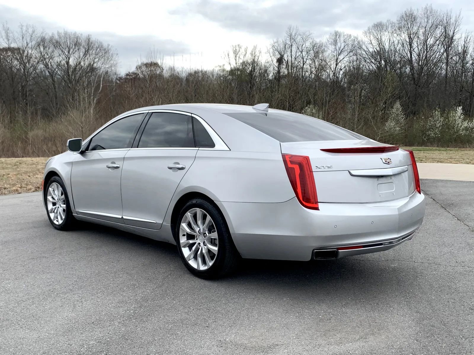 Used 2017 Cadillac XTS Luxury image 5