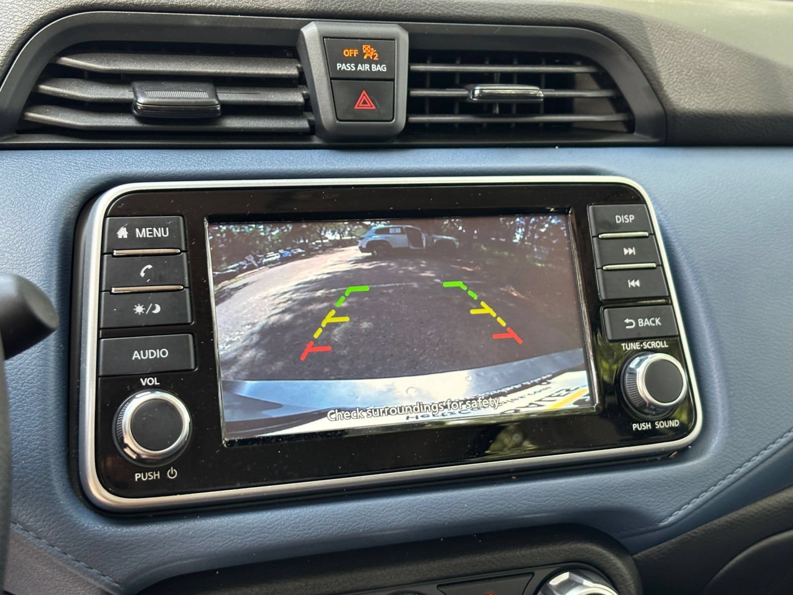 Used 2025 Nissan Versa SV FWD image 21