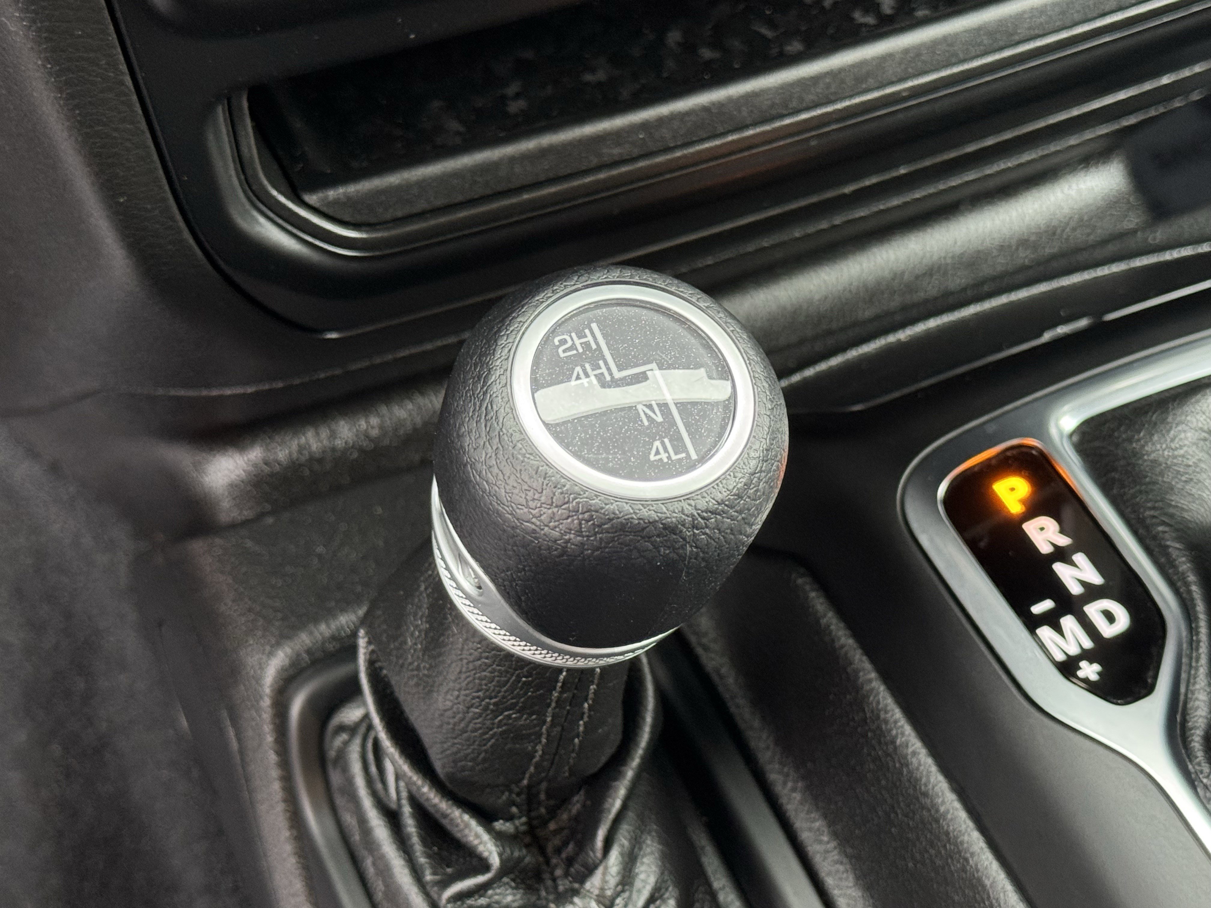 Used 2022 Jeep Gladiator Sport image 28