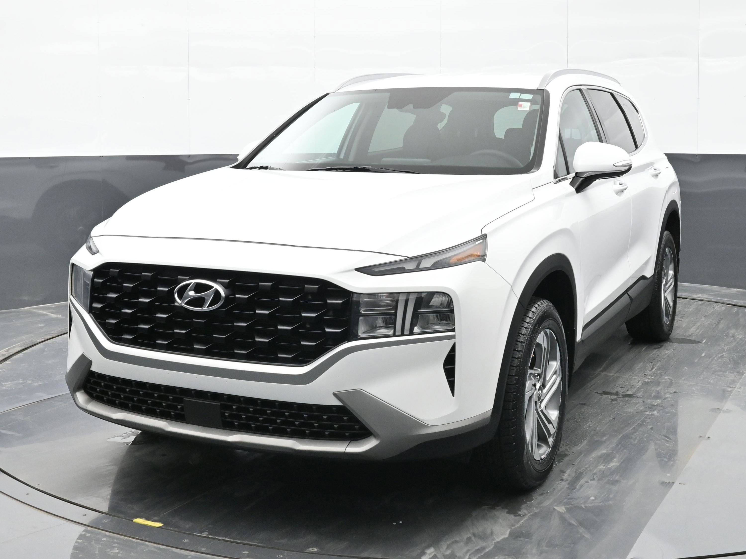 Certified 2023 Hyundai Santa Fe SEL w/ Cargo Package image 4