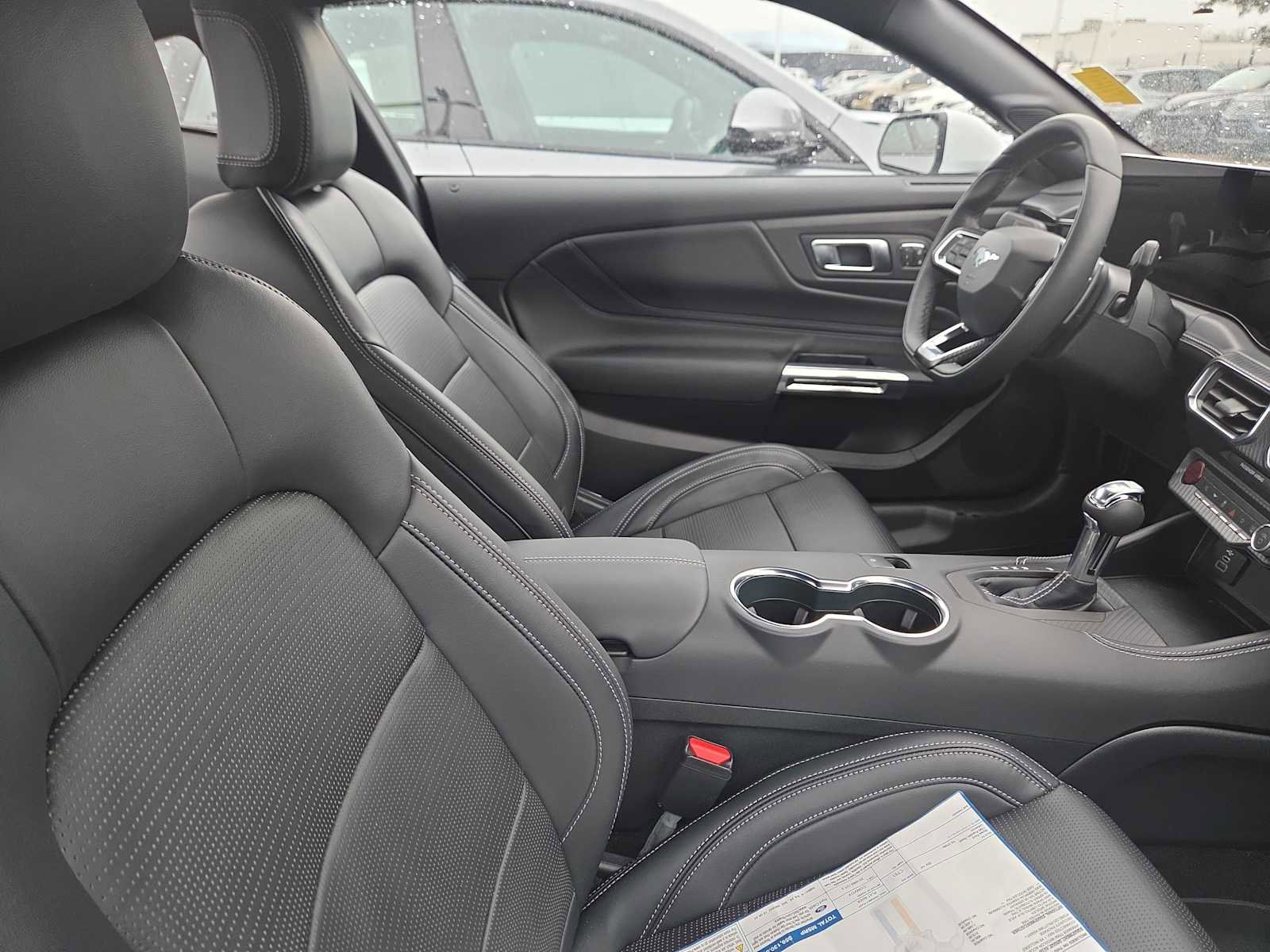 Used 2025 Ford Mustang GT Premium image 11