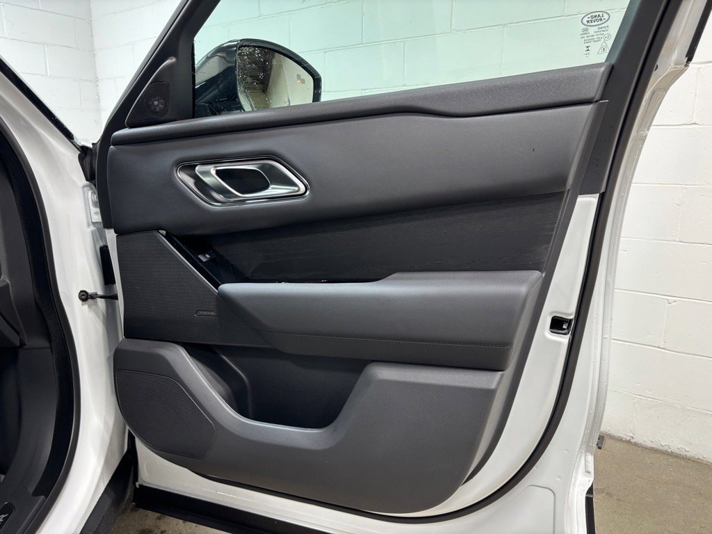 New 2026 Land Rover Range Rover Velar S image 31