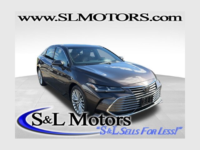 Used 2019 Toyota Avalon Limited w/ All Weather Liner Package