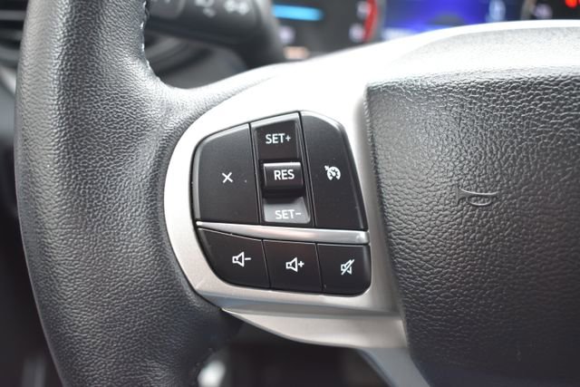 Used 2023 Ford Explorer XLT image 18