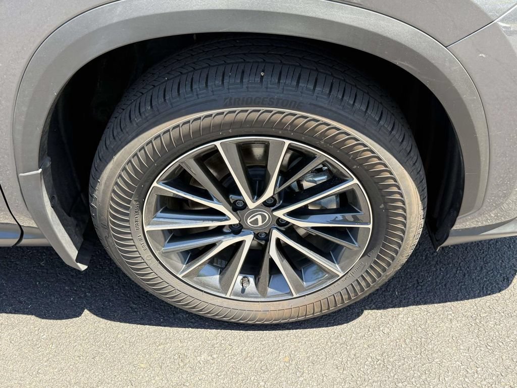 Used 2024 Lexus NX 350h AWD image 7