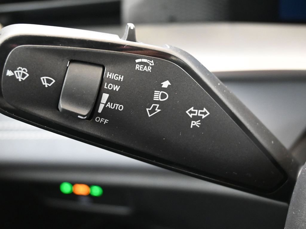 New 2026 Volkswagen Tiguan SE R-Line image 29