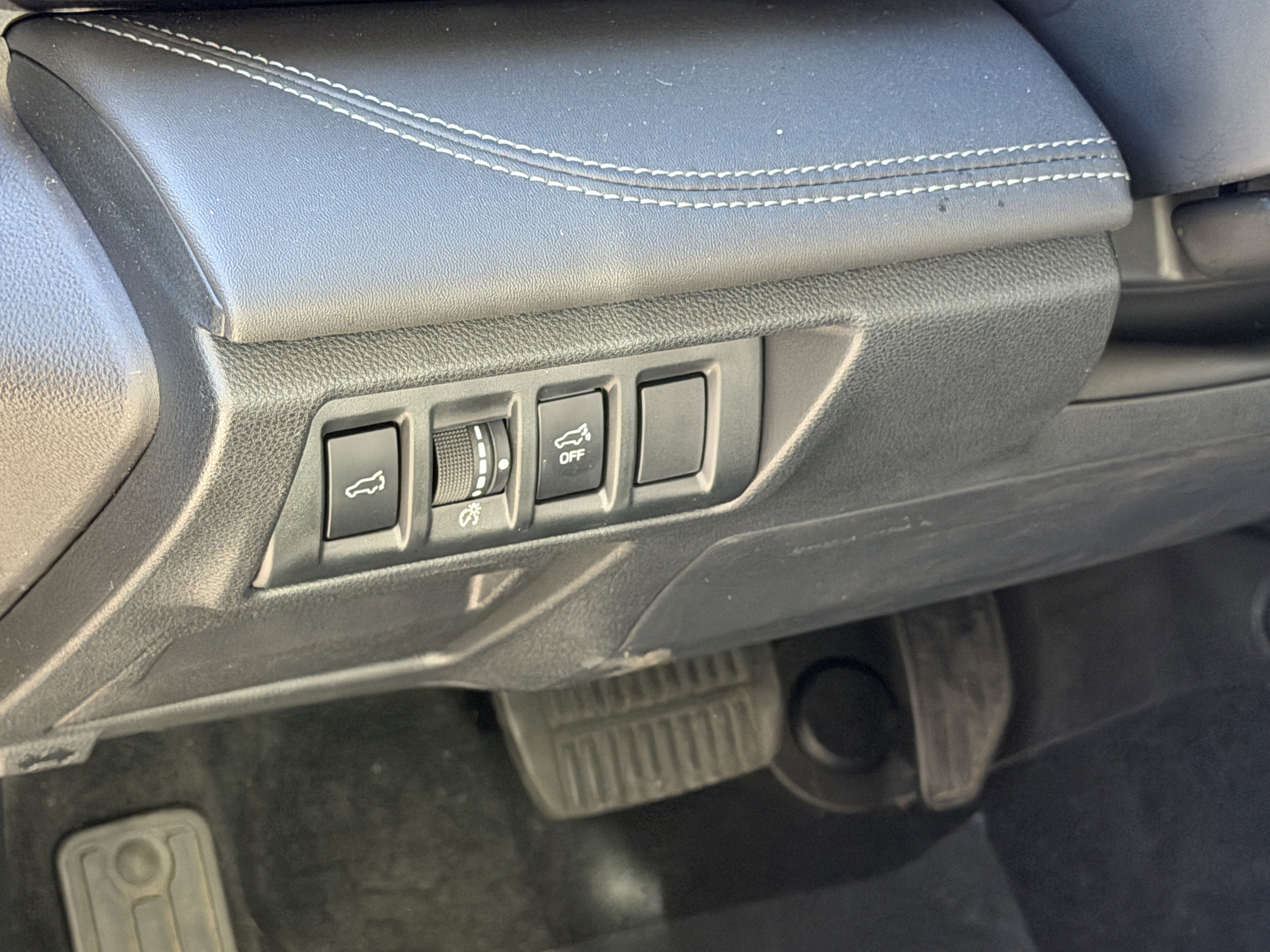 Used 2025 Subaru Outback Limited image 15