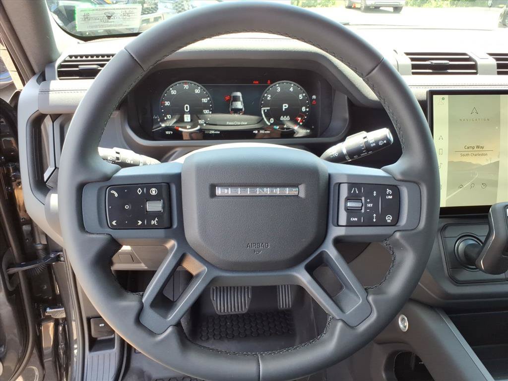 Used 2026 Land Rover Defender 110 S AWD/4WD image 15