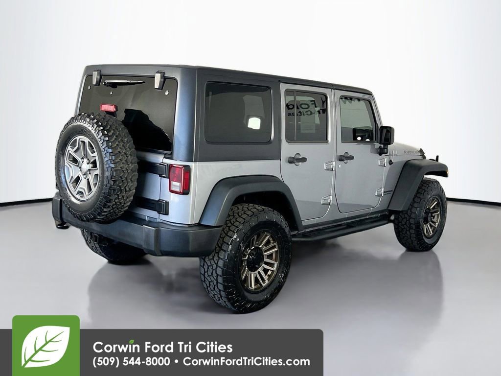 Used 2016 Jeep Wrangler Unlimited Rubicon w/ Connectivity Group AWD/4WD image 15