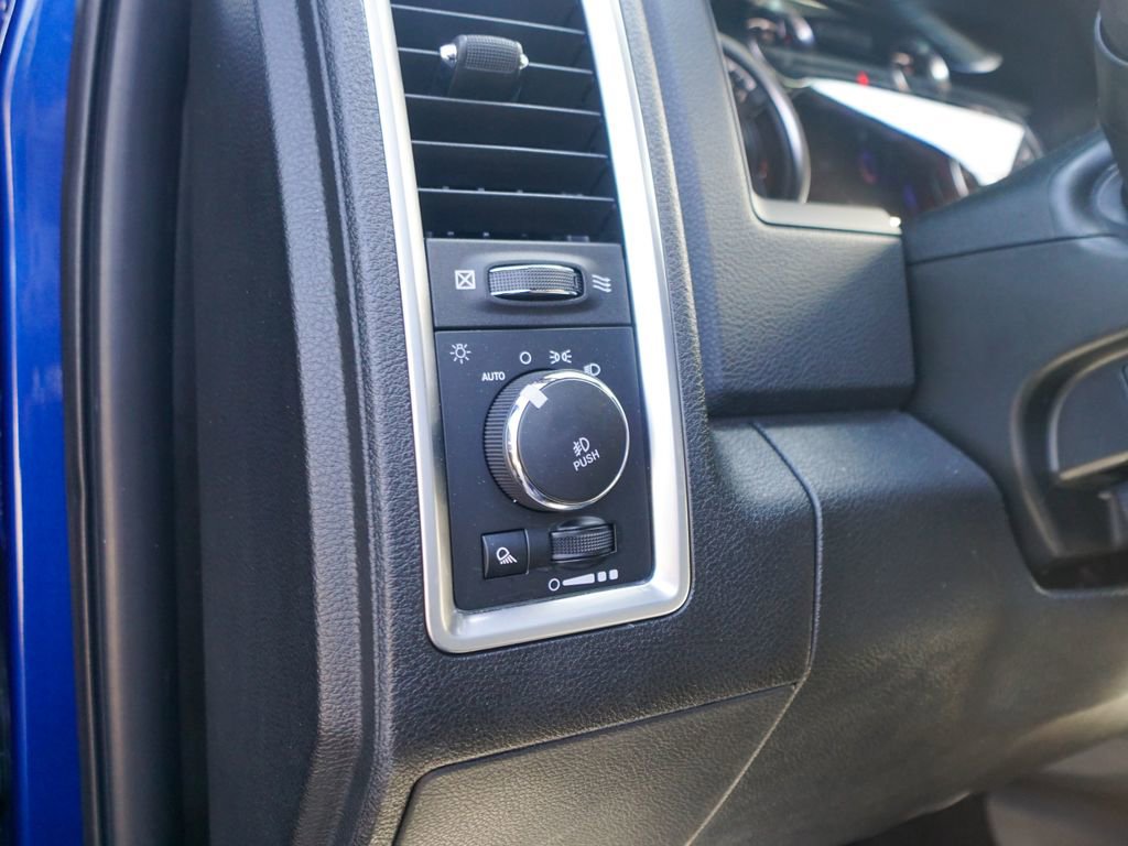 Used 2018 RAM 2500 Power Wagon w/ Luxury Group image 17