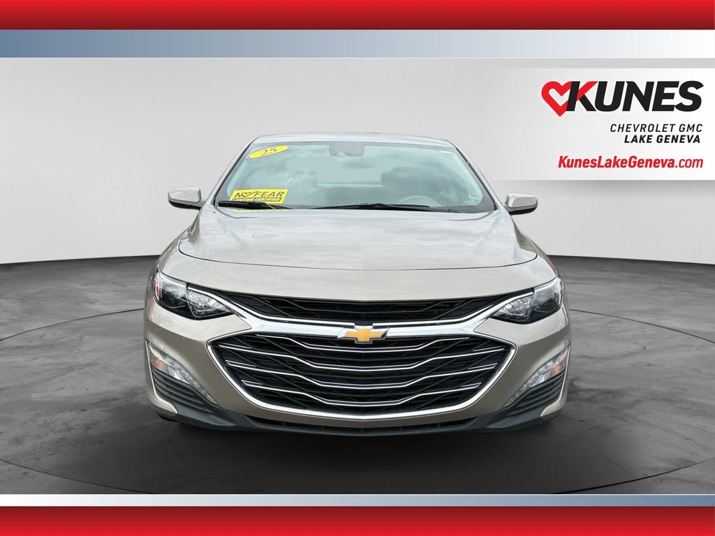 Used 2025 Chevrolet Malibu LT FWD image 3