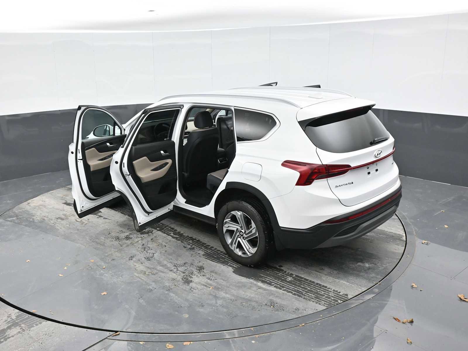 Used 2023 Hyundai Santa Fe SEL image 43