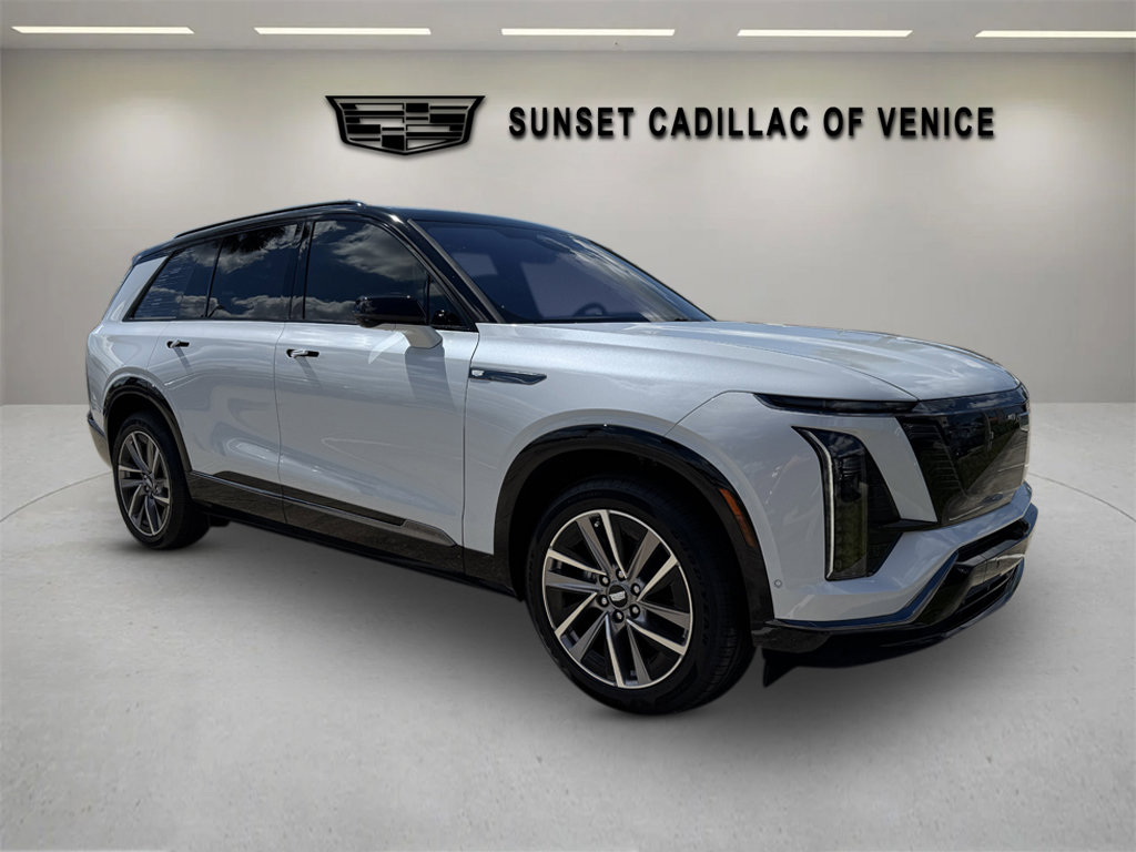 New 2026 Cadillac Vistiq Luxury w/ LPO, Floor Liner Package