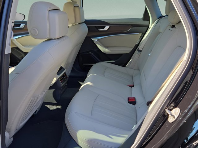 Used 2025 Audi A6 Premium Plus w/ Premium Plus Package image 8
