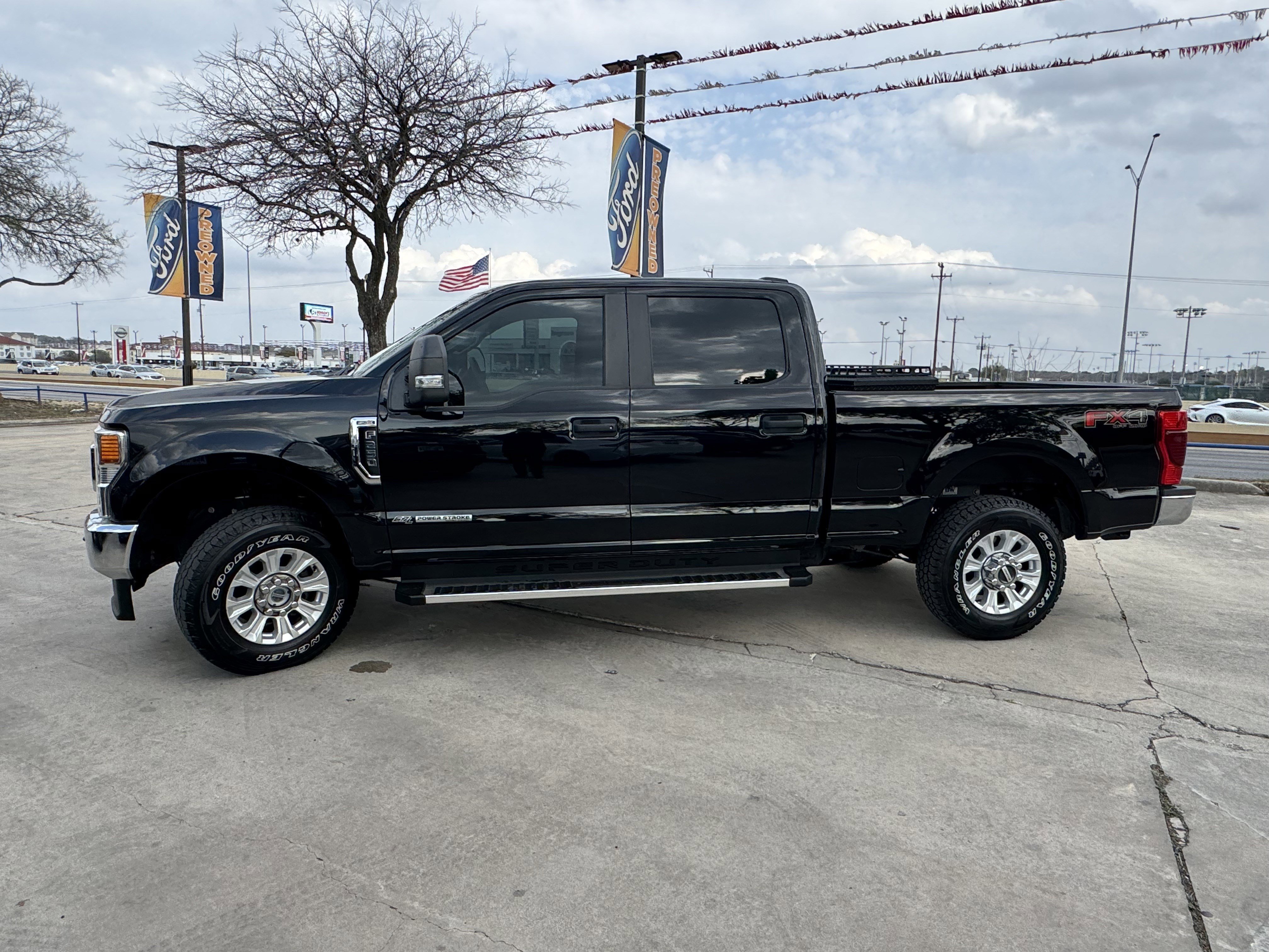 Used 2022 Ford F250 XL w/ STX Appearance Package image 13