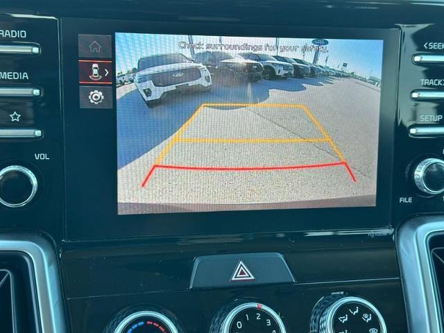 Used 2023 Kia Sorento LX image 22