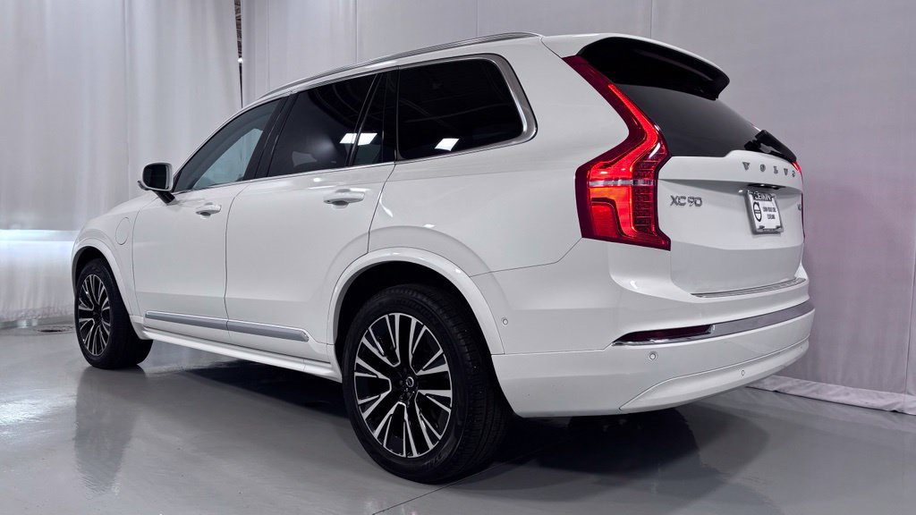Certified 2025 Volvo XC90 T8 Plus w/ Protection Package Premier AWD/4WD image 8