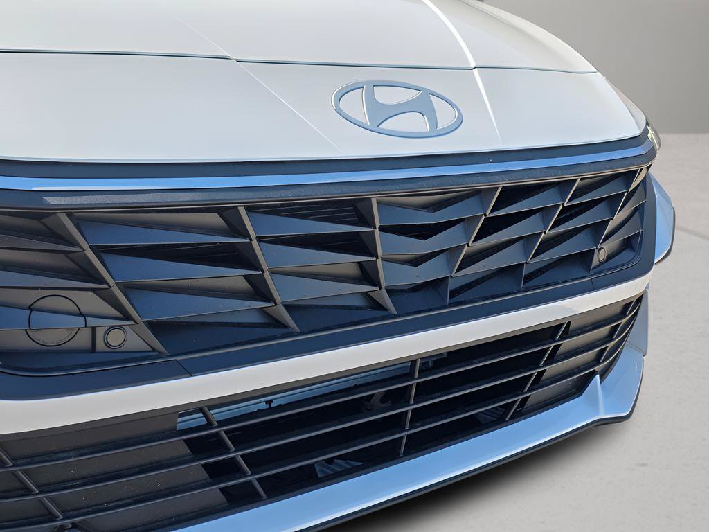 New 2026 Hyundai Elantra SE FWD image 10