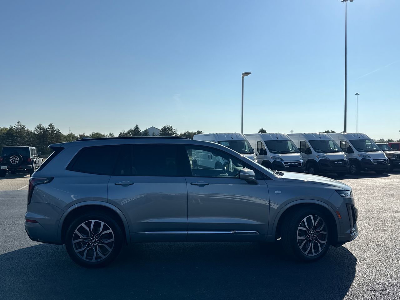 Used 2024 Cadillac XT6 Sport w/ Technology Package image 2