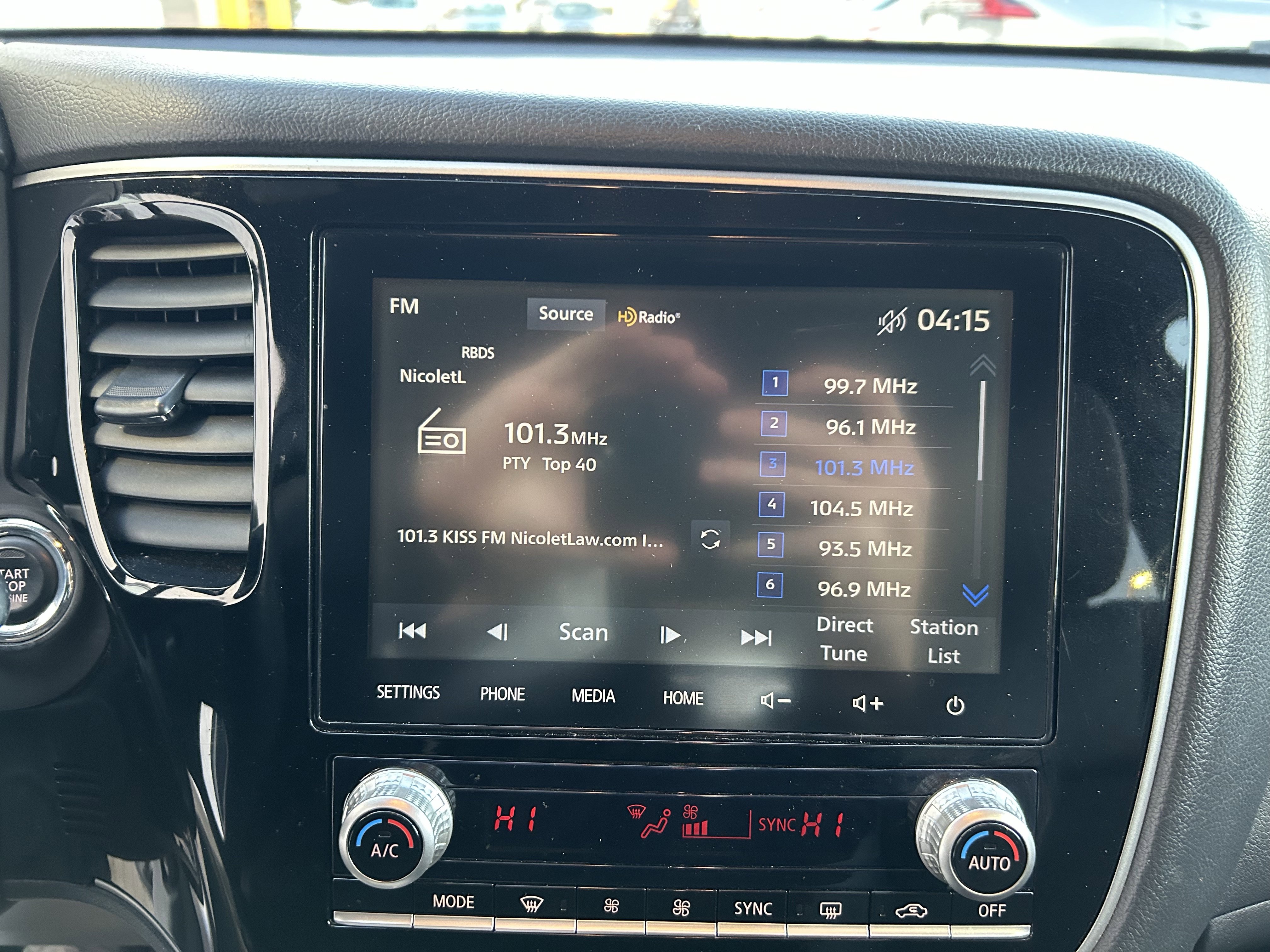 Used 2020 Mitsubishi Outlander LE image 25