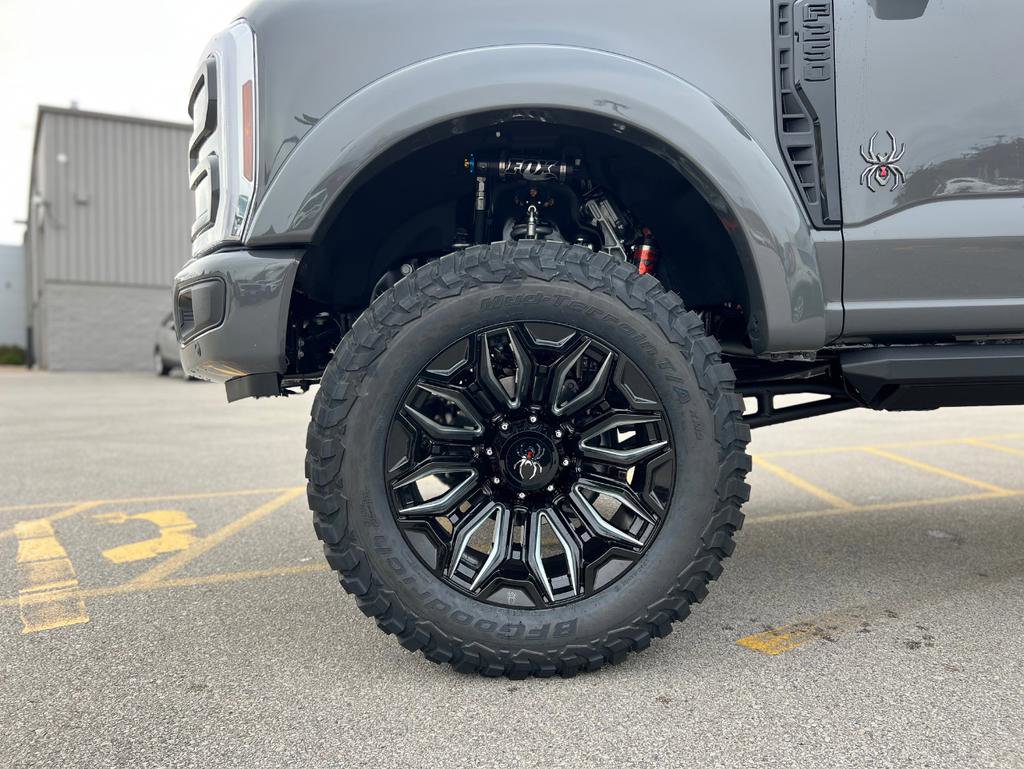 New 2026 Ford F250 Lariat w/ Black Appearance Package image 15