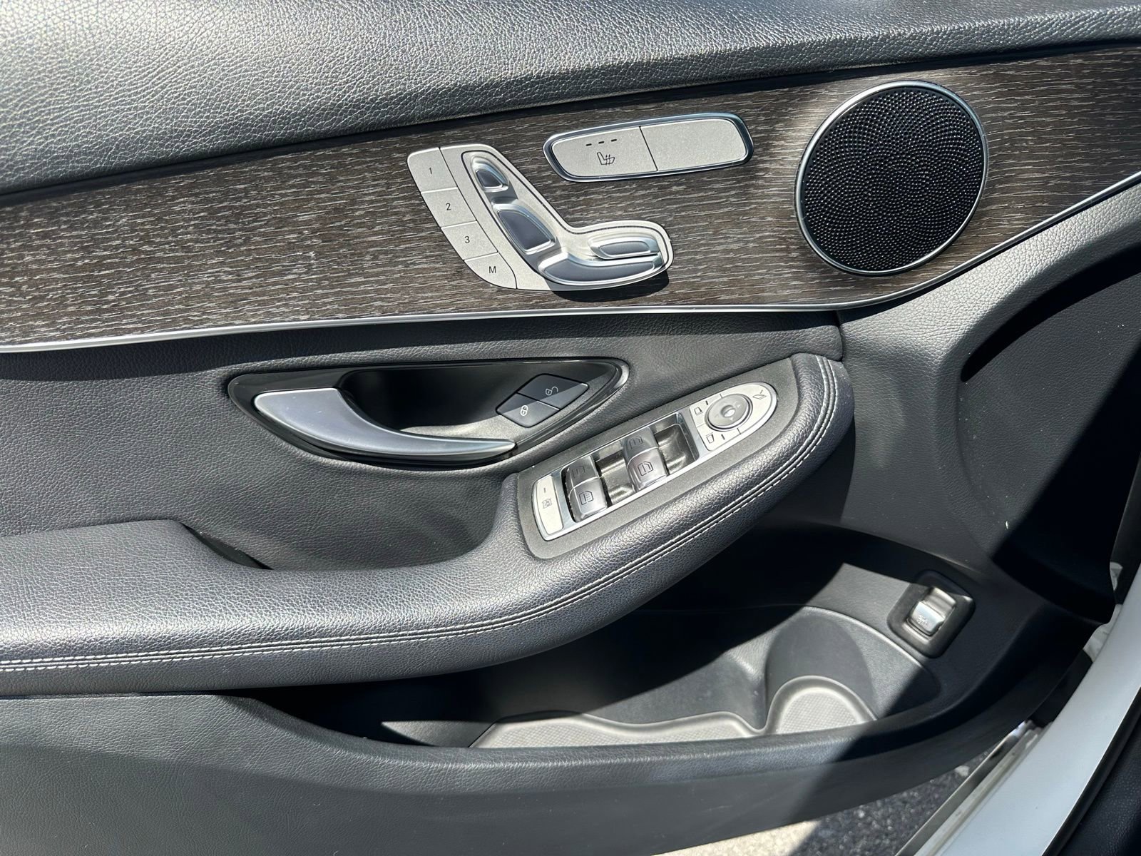Used 2021 Mercedes-Benz C 300 Sedan image 7