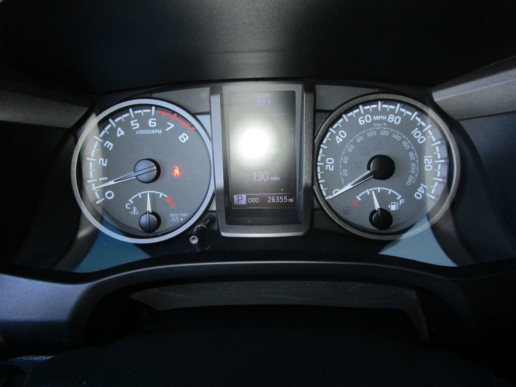 Used 2022 Toyota Tacoma TRD Off-Road image 29