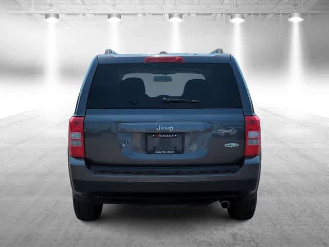 Used 2016 Jeep Patriot High Altitude FWD image 7