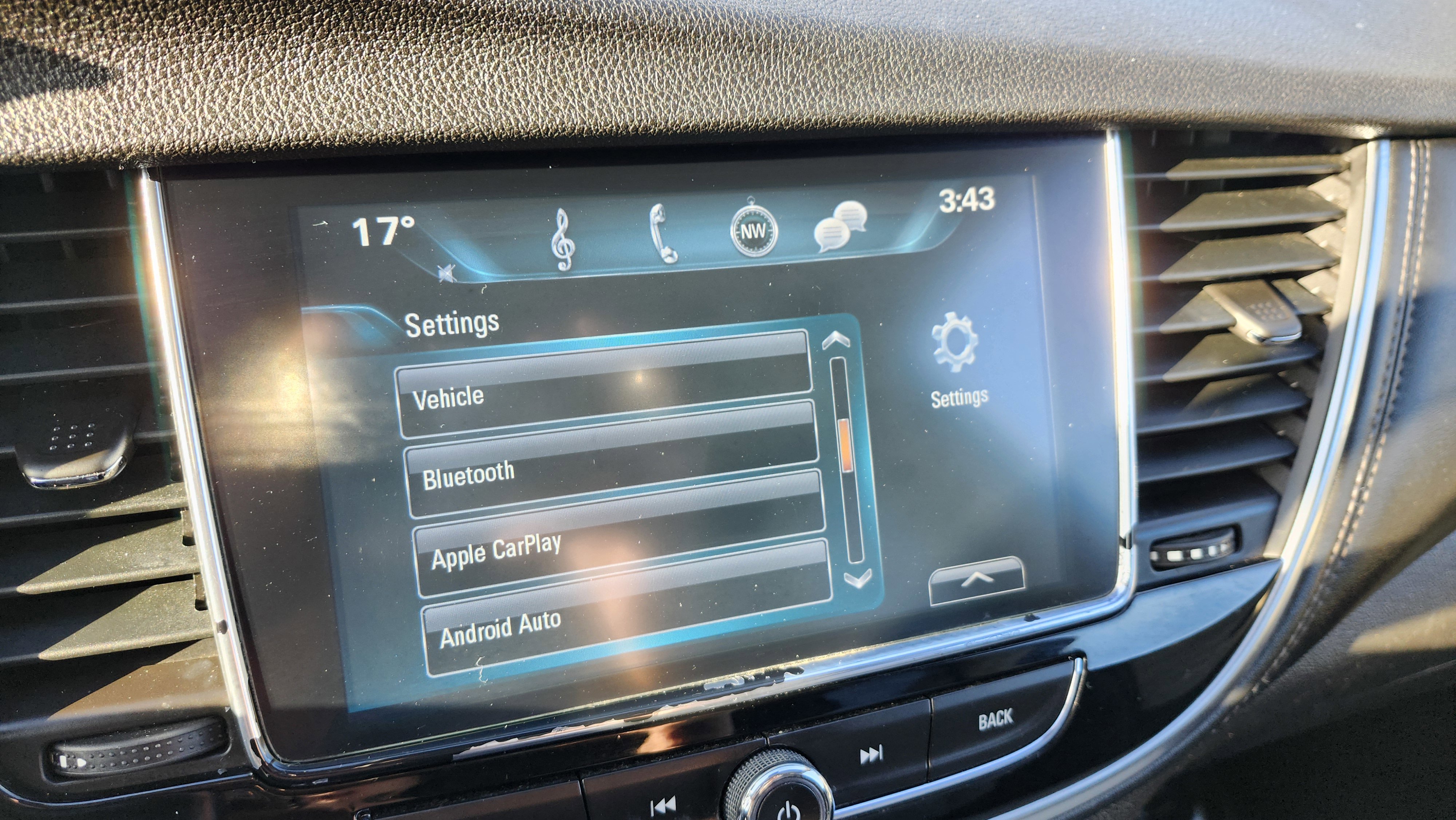 Used 2019 Buick Encore Preferred image 4