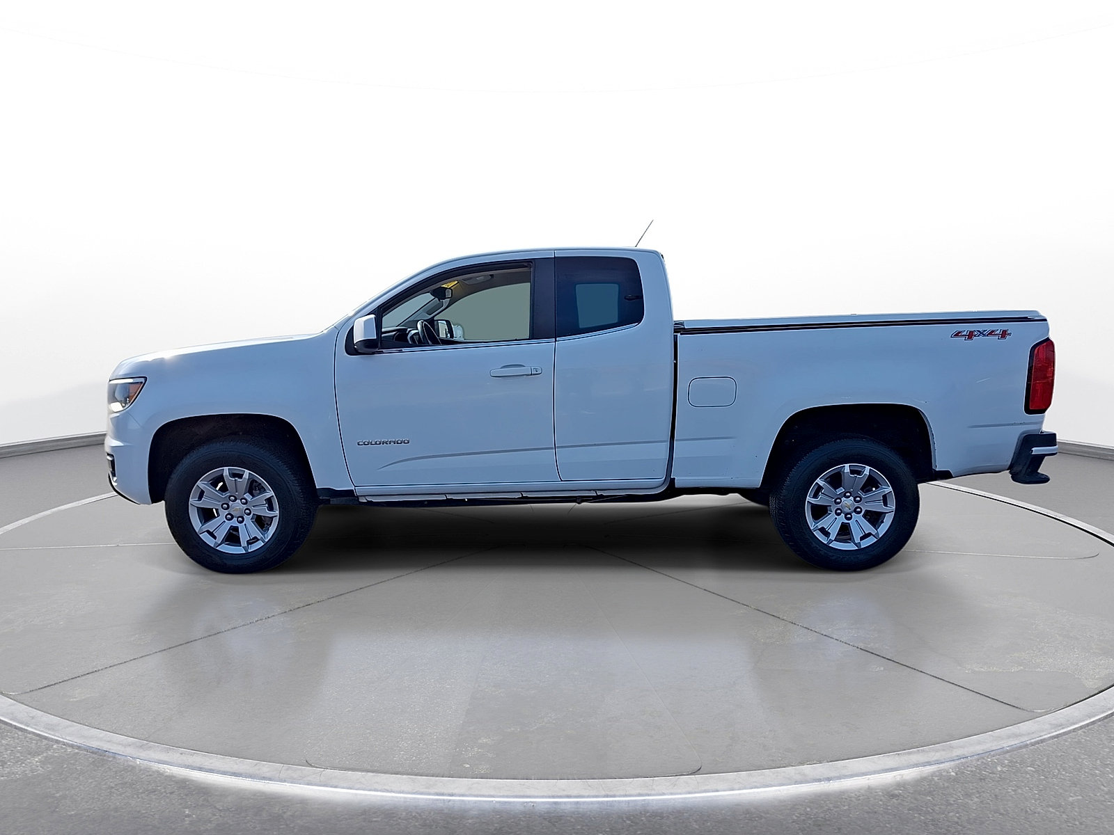 Used 2020 Chevrolet Colorado LT w/ Safety Package AWD/4WD image 5